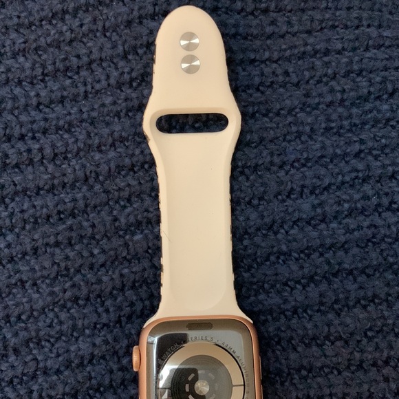 Cheetah Print Apple Watch Band - Picture 14 of 17